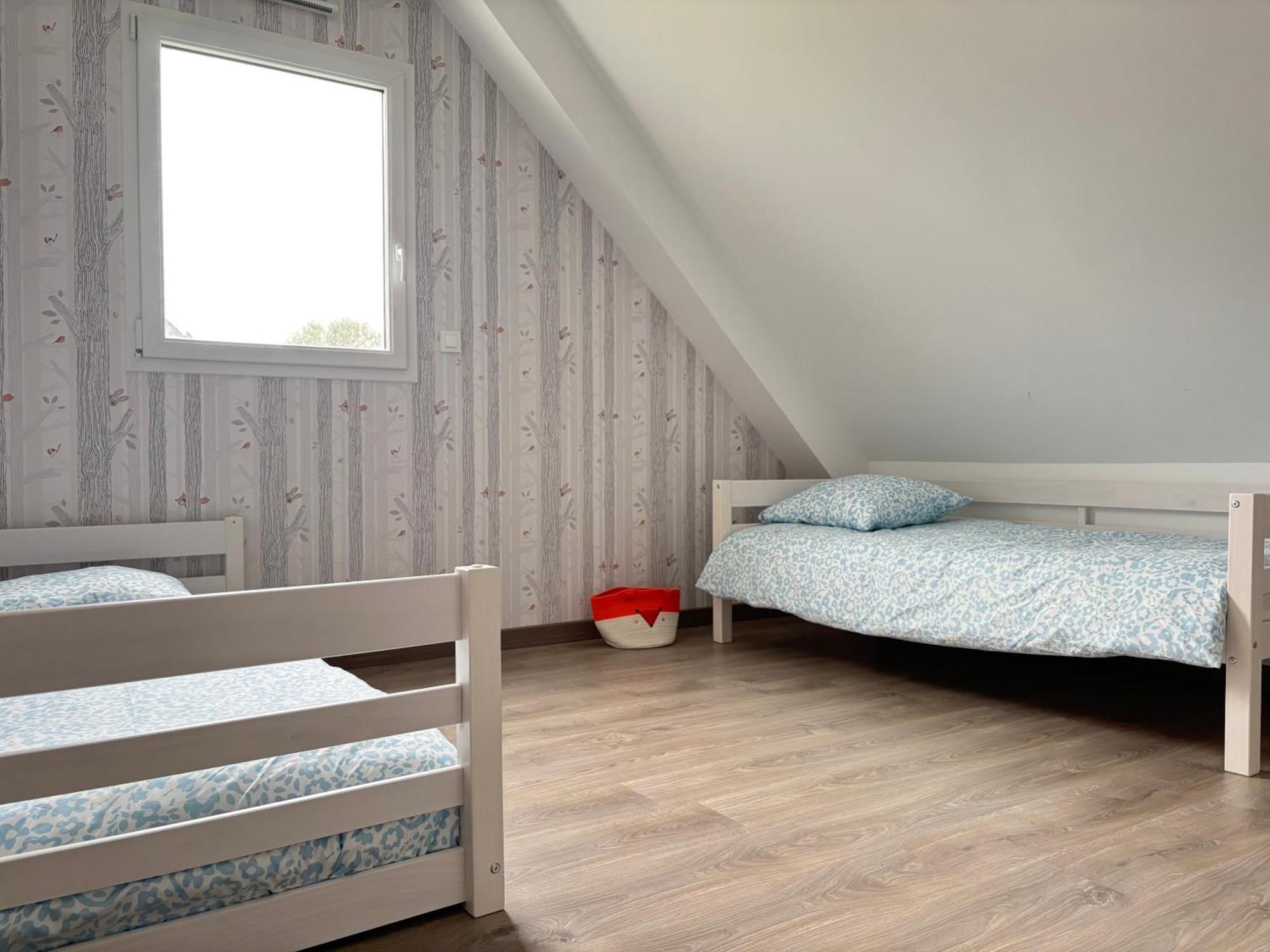 Holiday home Les Dunes, Maison Neuve 8 P Bien Equipee Jardin Clos, Parking, Garage A 850 M De La Et Centre Bourg, Sur Plages Du Debarquement Pres Arromanches Et Bayeux *