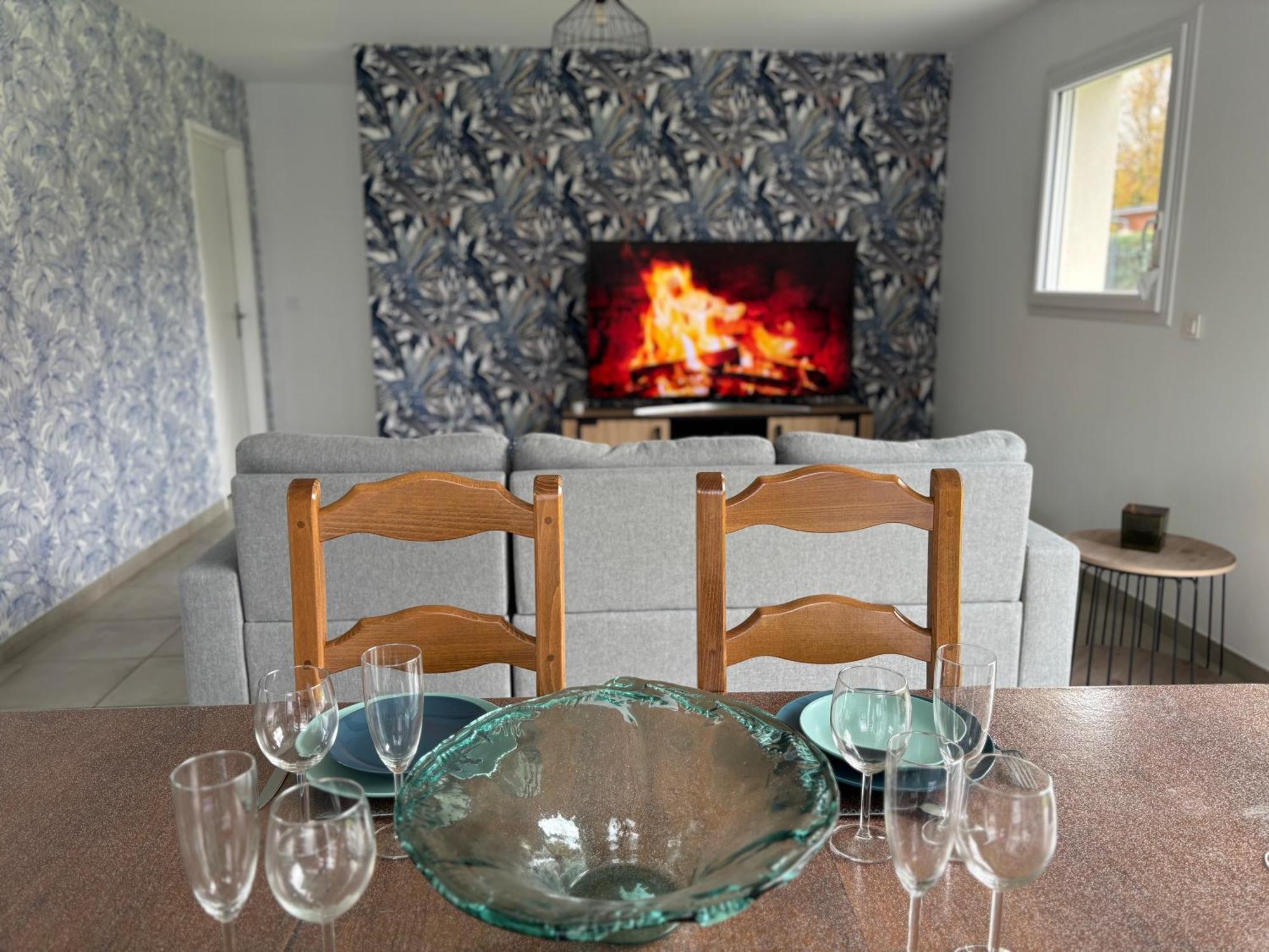 Holiday home Les Dunes, Maison Neuve 8 P Bien Equipee Jardin Clos, Parking, Garage A 850 M De La Et Centre Bourg, Sur Plages Du Debarquement Pres Arromanches Et Bayeux Asnelles