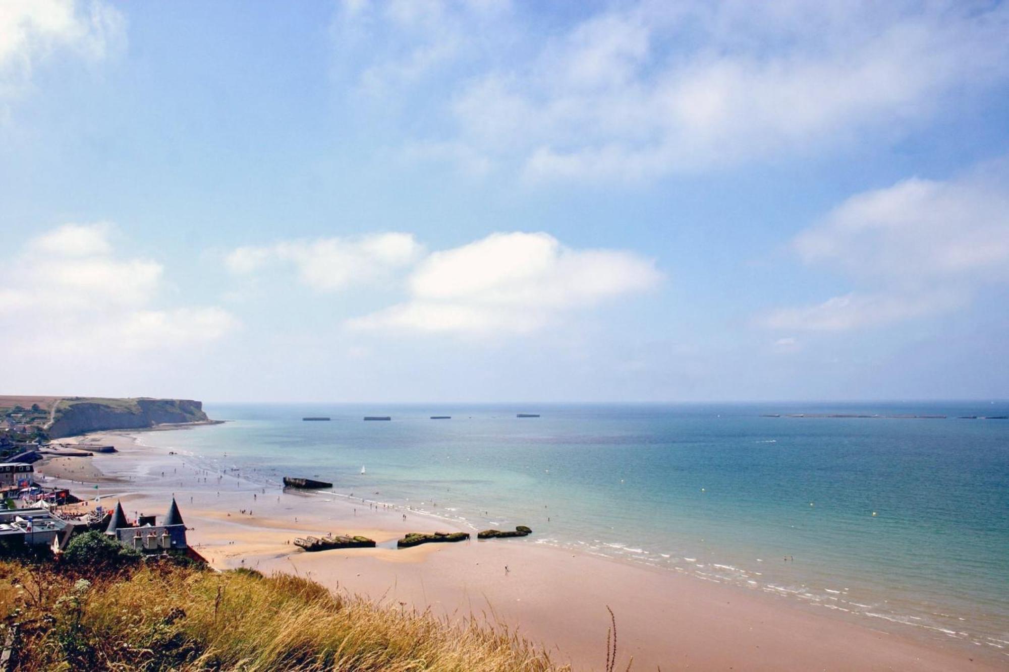 Holiday home Les Dunes, Maison Neuve 8 P Bien Equipee Jardin Clos, Parking, Garage A 850 M De La Et Centre Bourg, Sur Plages Du Debarquement Pres Arromanches Et Bayeux Asnelles